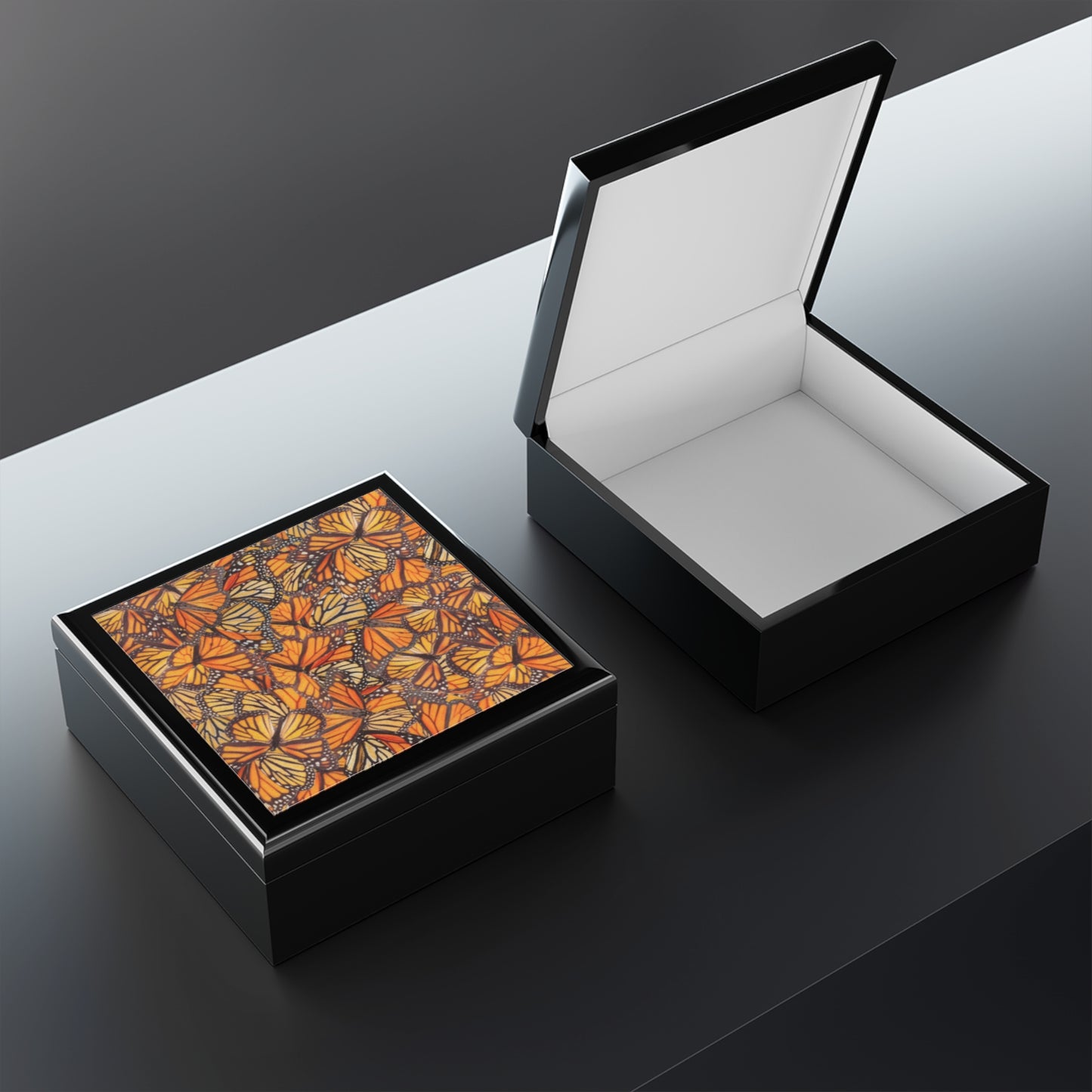 Monarch Keepsake Box