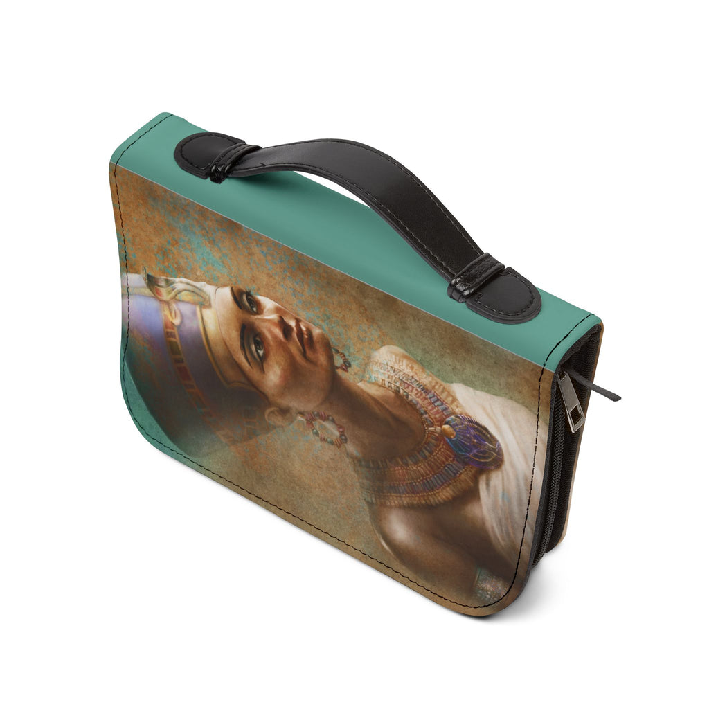 Nefertiti Book Cover